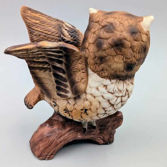 Vintage Porcelain Owl Figurine on Tree Stump |  Bird Collectible - Picture 3 of 7